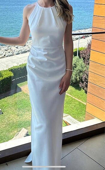 Beyaz elbise
