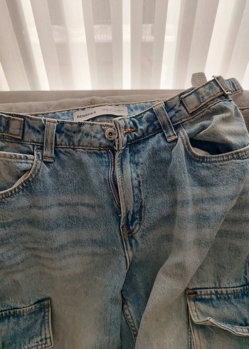 Bershka Düğmeli Mavi Rahat Kesim Jean - Görsel 4