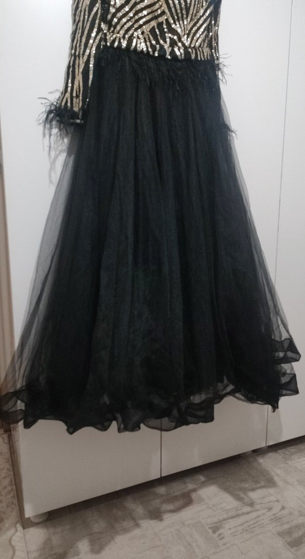 Siyah Zebra Desenli Kürk Detaylı Uzun Abiye Elbise - Görsel 3