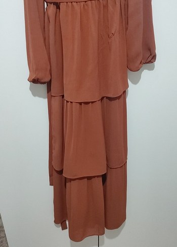 Uzun Kat Katlı Kadın Kiremit Elbise - Görsel 2