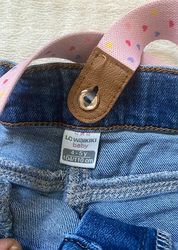 Kızlar için Pembe Askılı Denim Şort - Görsel 3