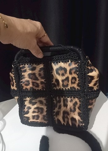 Leopar Desenli Kürklü Deri Kadın Çanta - Görsel 2