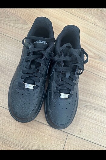 Nike yeni etiketli orjinal