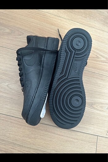 36,5 Beden Nike yeni etiketli orjinal