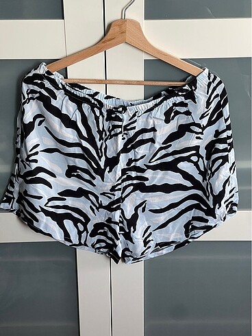 xl Beden Zebra Desenli Pijama Takımı