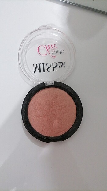 Pembe alttonu allık