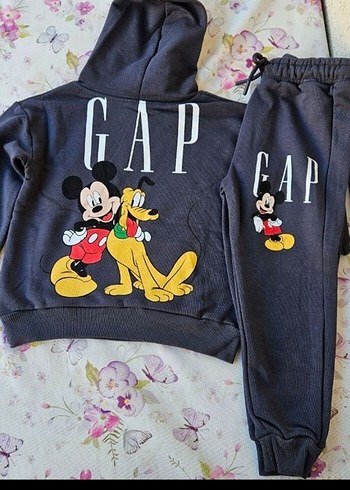 7 Yaş Beden Gri Mickey Mouse Baskılı Kapüşonlu Eşofman Takımı 7-8 yaş