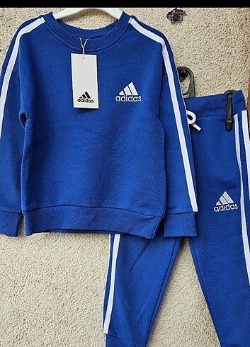 2 Yaş Beden mavi Renk Adidas model çocuk takım 2-3 yaş