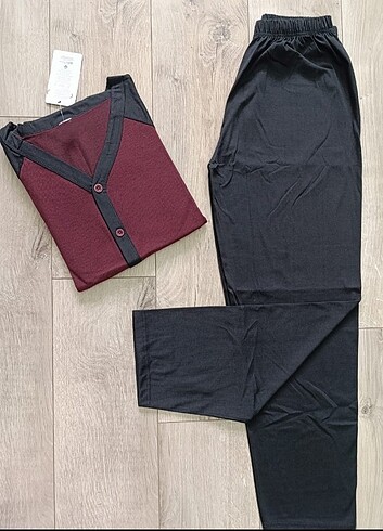 Uzun Kollu Önden Düğmeli Pijama Takımı - Görsel 3