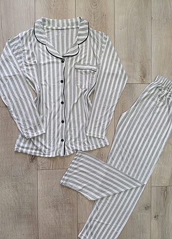 l Beden Bayan Uzun Kollu Önden Düğmeli Pijama Takımı 