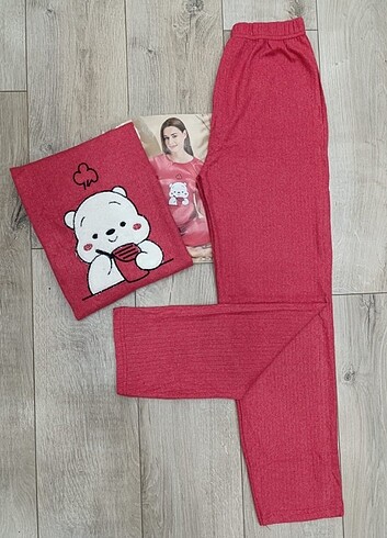 Diğer Bayan Kışlık Pijama Takımı