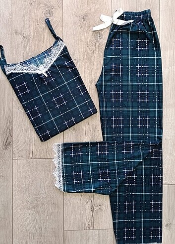 m Beden İp Askılı Bayan Pijama Takımı