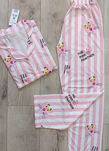 Diğer Bayan Uzun Kol Önden Düğmeli Pijama Takımı 