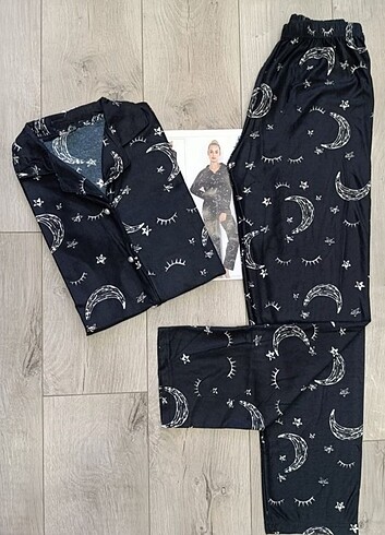 m Beden Bayan Uzun Kol Önden Düğmeli Pijama Takımı