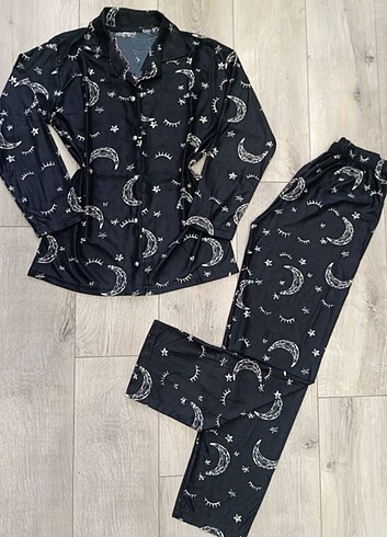 xl Beden siyah Renk Bayan Uzun Kol Önden Düğmeli Pijama Takımı