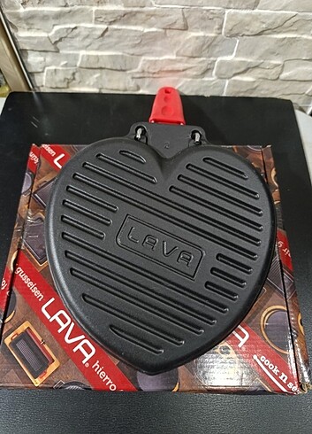  Beden siyah Renk Lava Kalp'li Tava