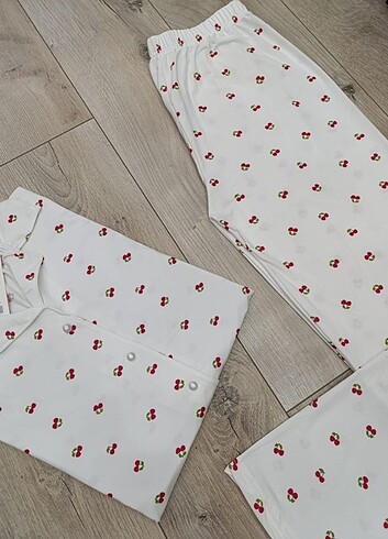 Bayan Kısa Kol Önden Düğmeli PiJaMa TaKıMı 