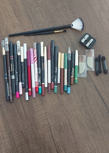 Çeşitli Renklerde Göz kalemleri... - Görsel 3