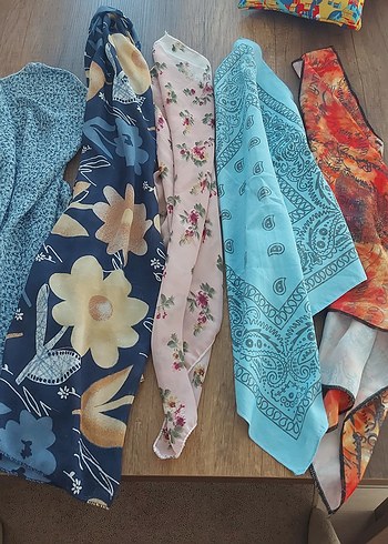 Çok renkli kadın fular... - Görsel 2