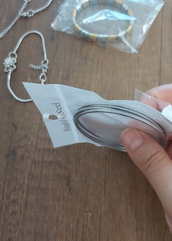 diğer Beden altın Renk Takı bileklik...
