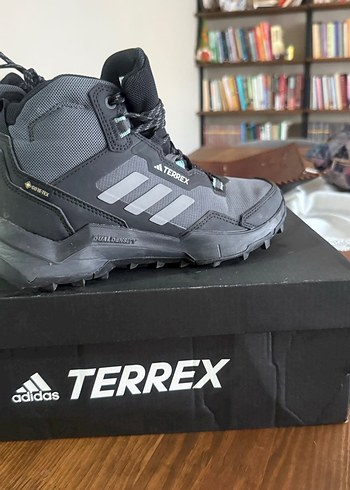 Adidas Terrex Gri Outdoor Kadın Botu