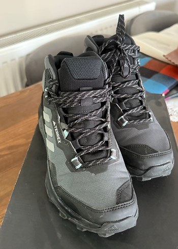36 Beden Adidas Terrex Gri Outdoor Kadın Botu