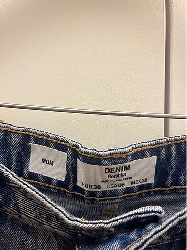 38 Beden Bershka Mom Jean