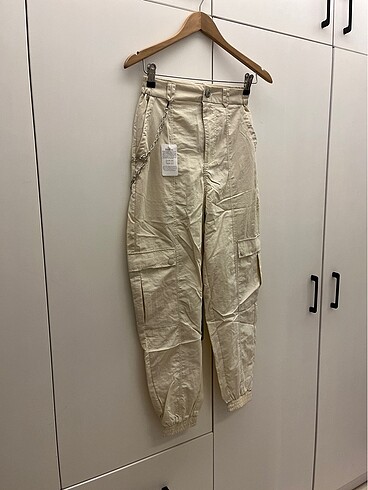 Bershka Kargo Pantolon