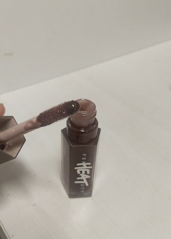 Fenty Beauty Gloss - Görsel 3