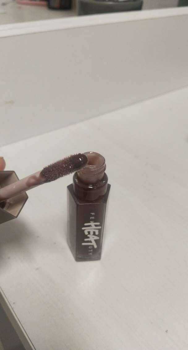 Fenty Beauty Gloss - Görsel 3