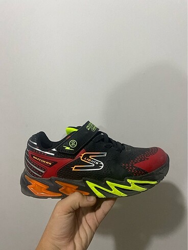 Erkek çocuk ışıklı spor ayakkabı skechers