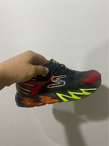 36 Beden çeşitli Renk Erkek çocuk ışıklı spor ayakkabı skechers