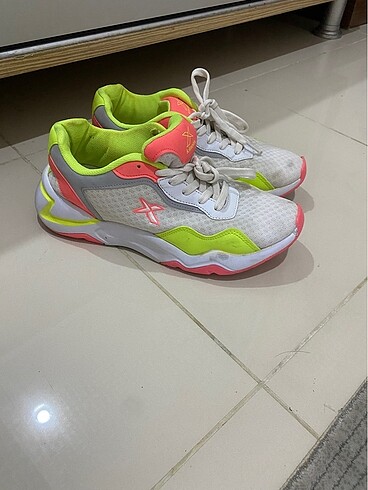 Kinetiks spor ayakkabı