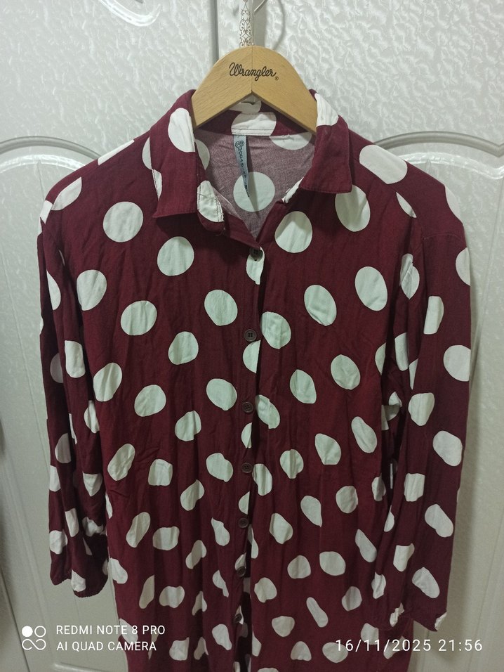 Bordo Puantiyeli Kadın Uzun Kollu Gömlek - Görsel 2