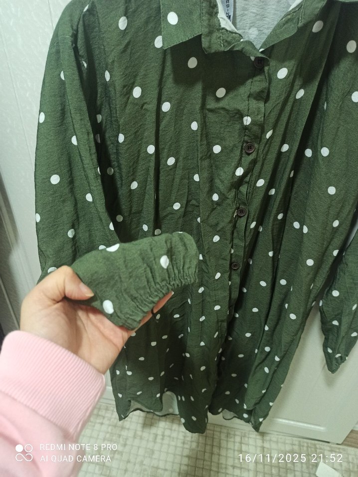 Uzun Kollu Puantiyeli Keten Kadın Gömlek - Görsel 3