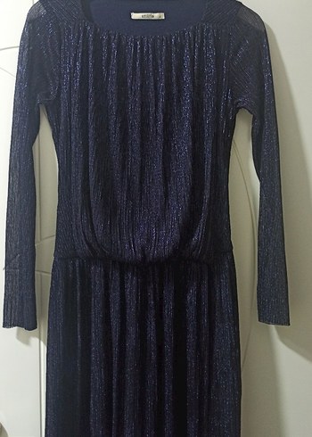 Uzun Kollu Mor Pileli Gotik Elbise - Görsel 3