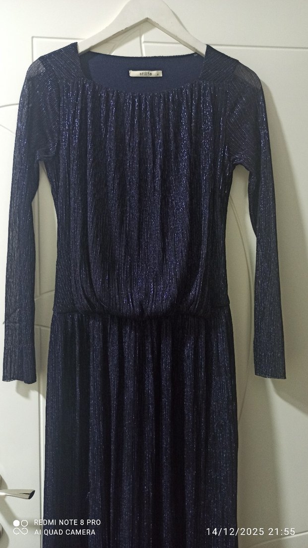 Uzun Kollu Mor Pileli Gotik Elbise - Görsel 3