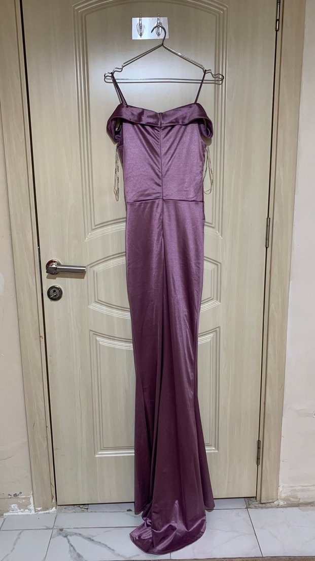 Mor Uzun Drapeli Straplez Abiye Elbise - Görsel 4