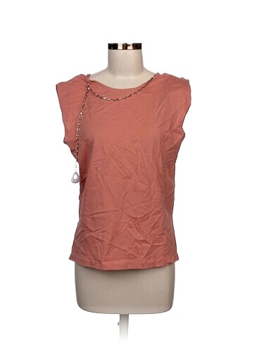 ipekyol T-shirt %70 İndirimli.