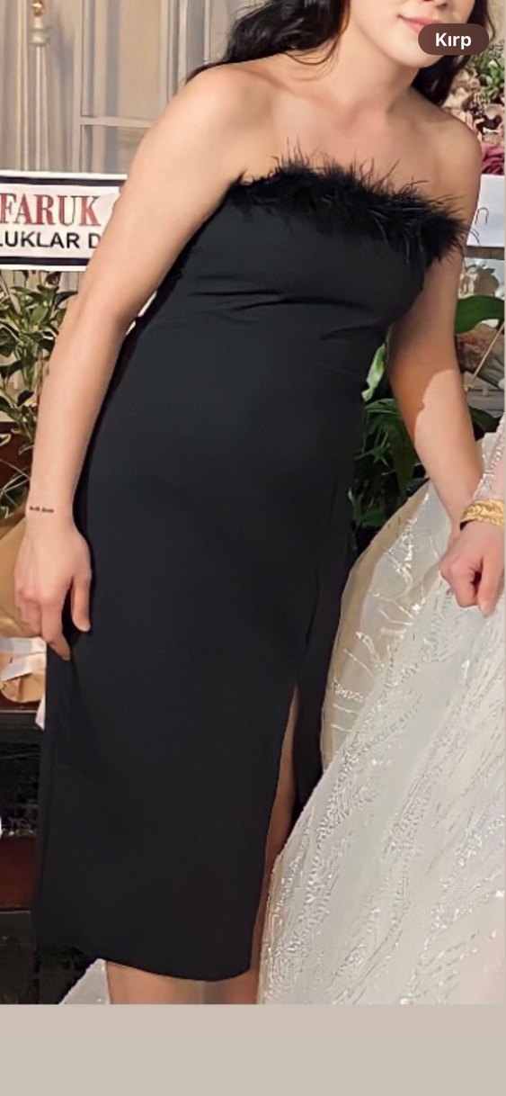 Siyah Uzun Straplez Kürklü Abiye Elbise - Görsel 2