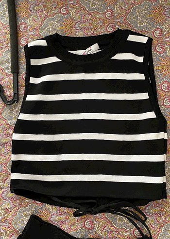 Siyah Beyaz Çizgili Triko Uzun Etek - Görsel 2