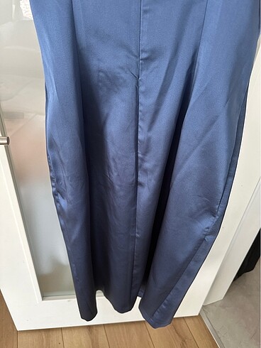 Mavi saten abiye elbise - Görsel 5