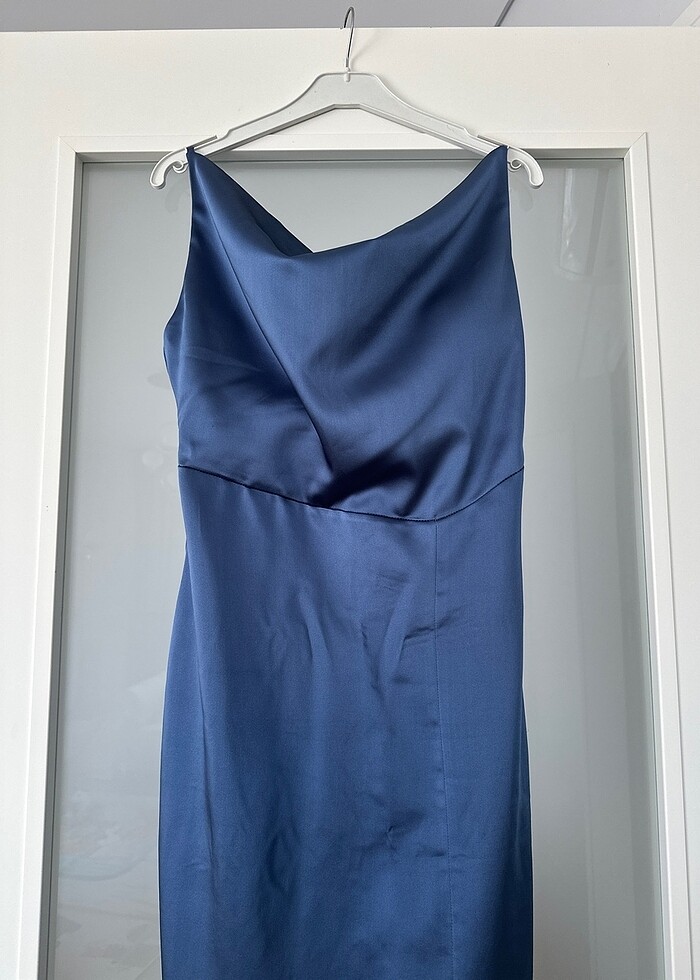 Mavi saten abiye elbise - Görsel 2