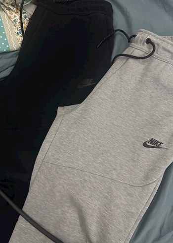 Nike Siyah ve Gri Eşofman Altları