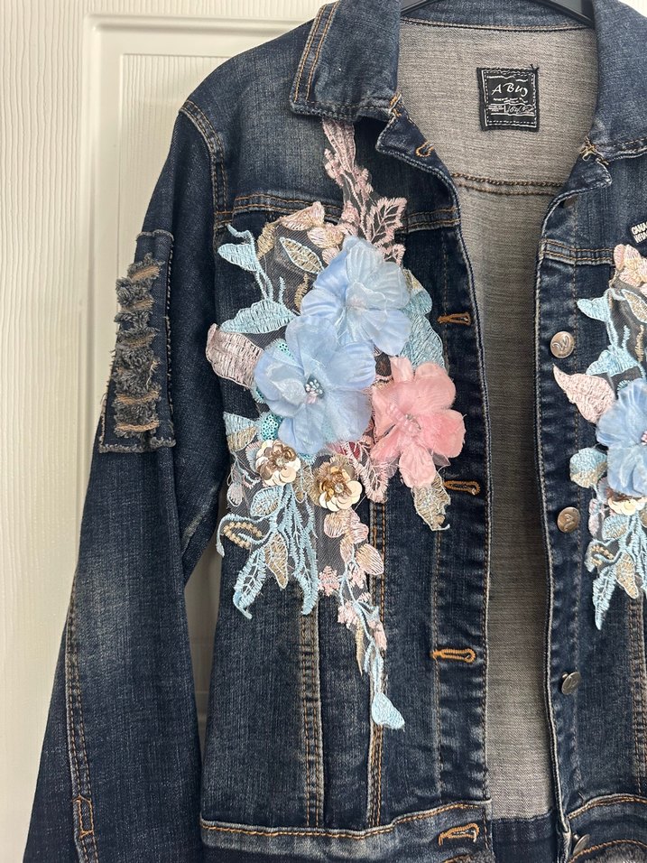 Nakışlı Kadın Kot Ceket, Salaş Kesim, Düğmeli - Görsel 4