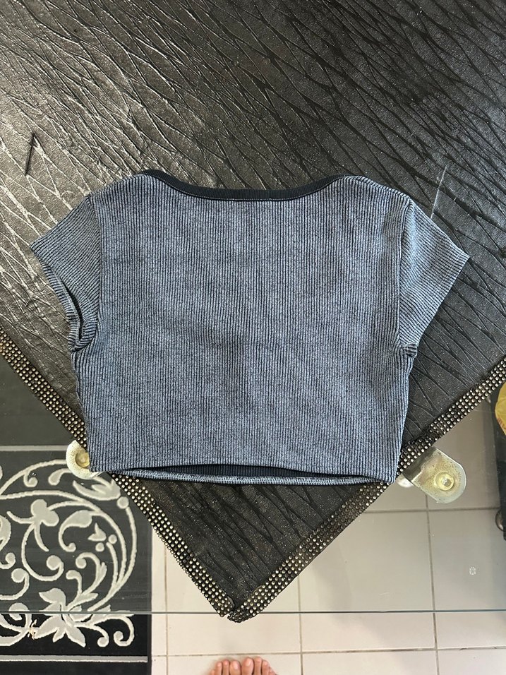 Düğmeli Gri Denim Crop Top - Görsel 3