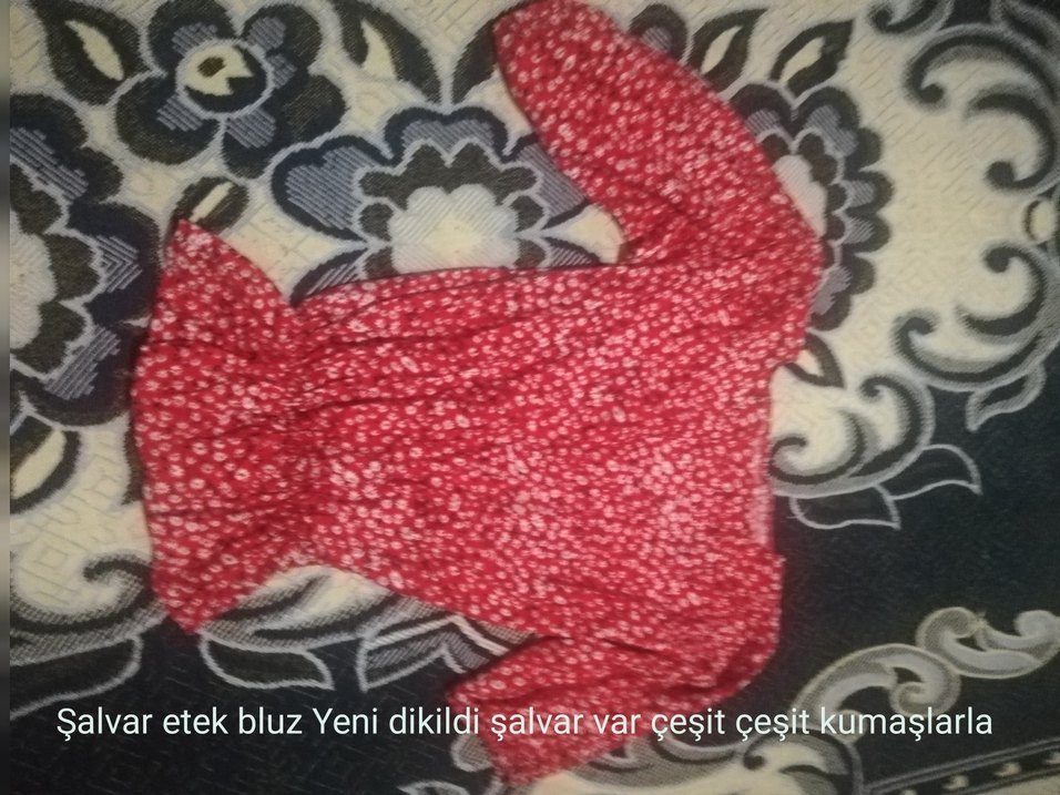 Kırmızı Bağcıklı V Yaka Uzun etek bluz - Görsel 2