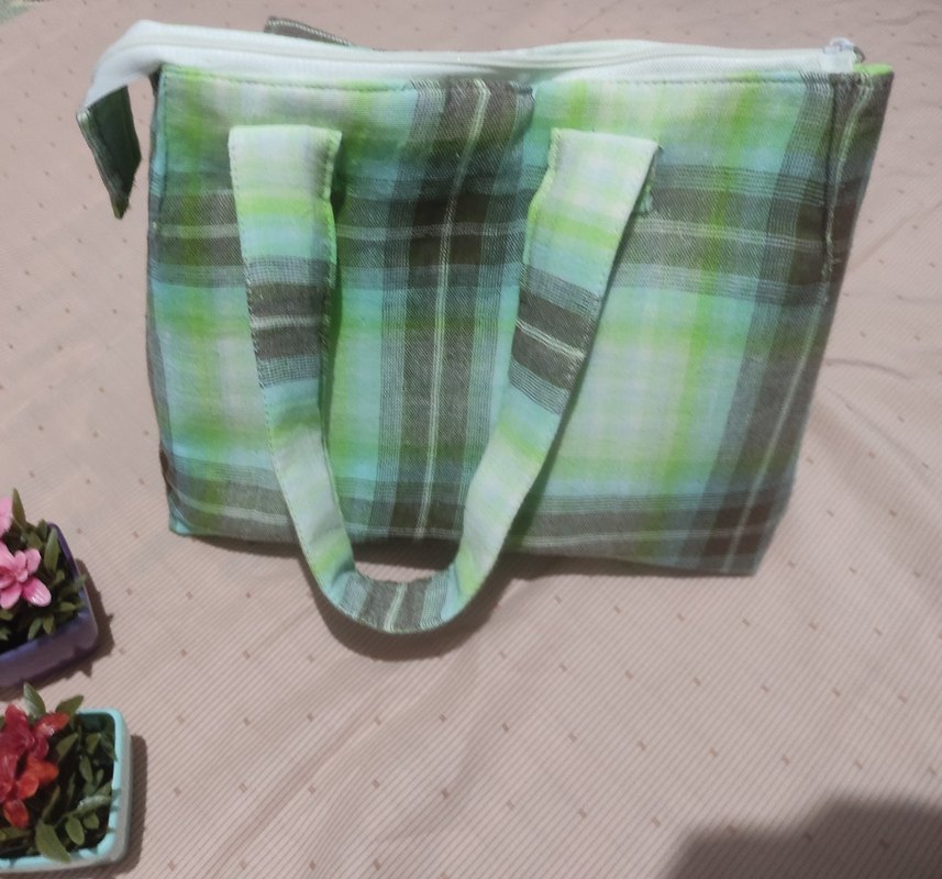 Yeşil Bağlama Desenli Fermuarlı Kadın Çanta - Görsel 4