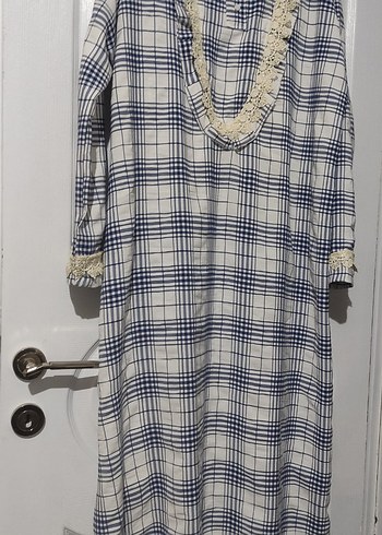 Dantel Detaylı Uzun Ekose Elbise - Görsel 7