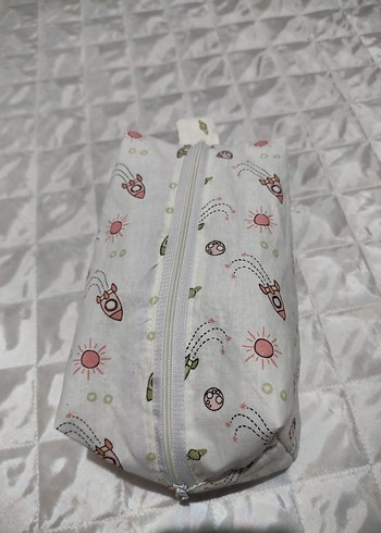 Beyaz Baskılı Kadın Makyaj Çantası - Görsel 15